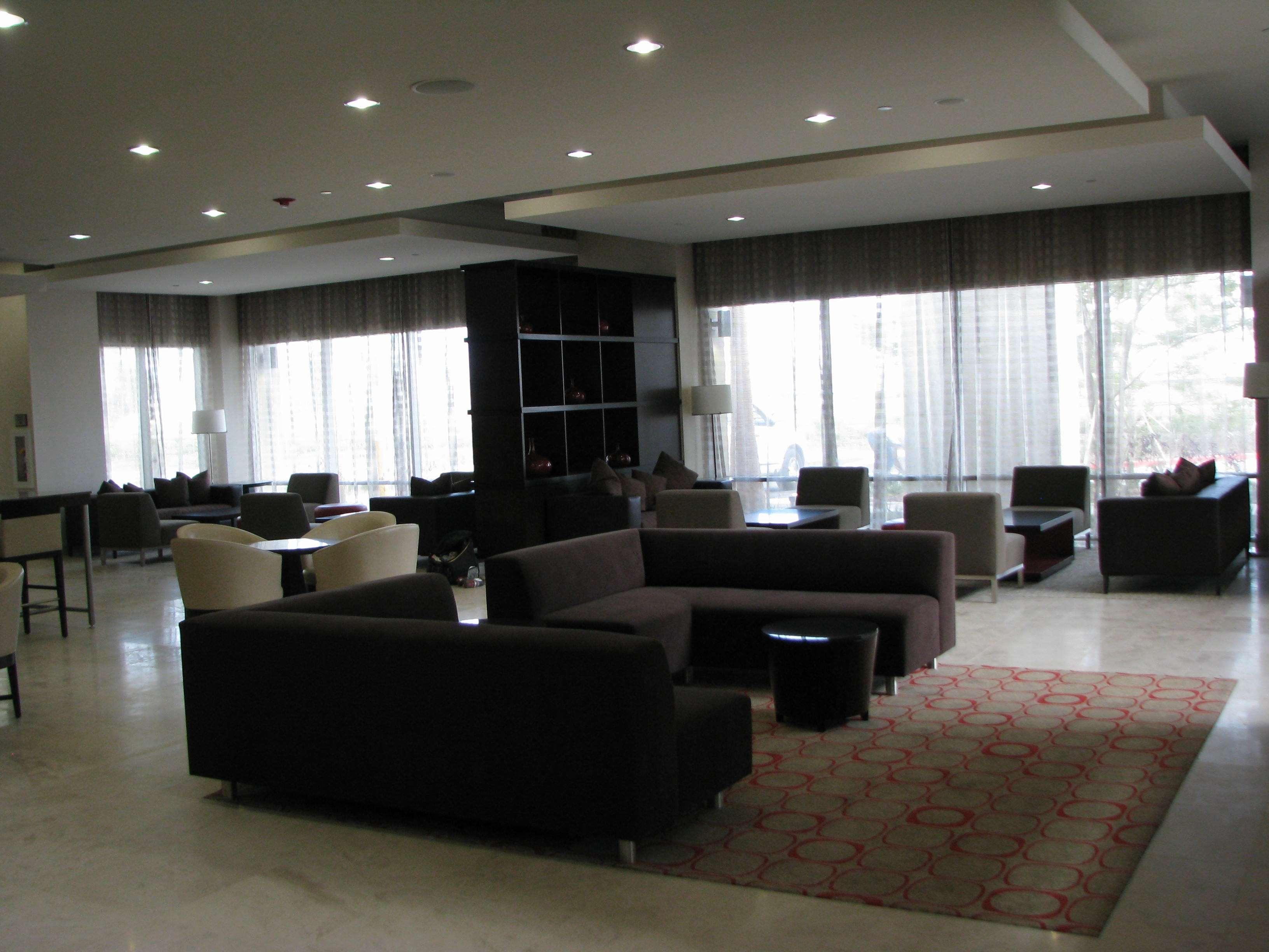 Embassy Suites Ontario - Airport Екстериор снимка
