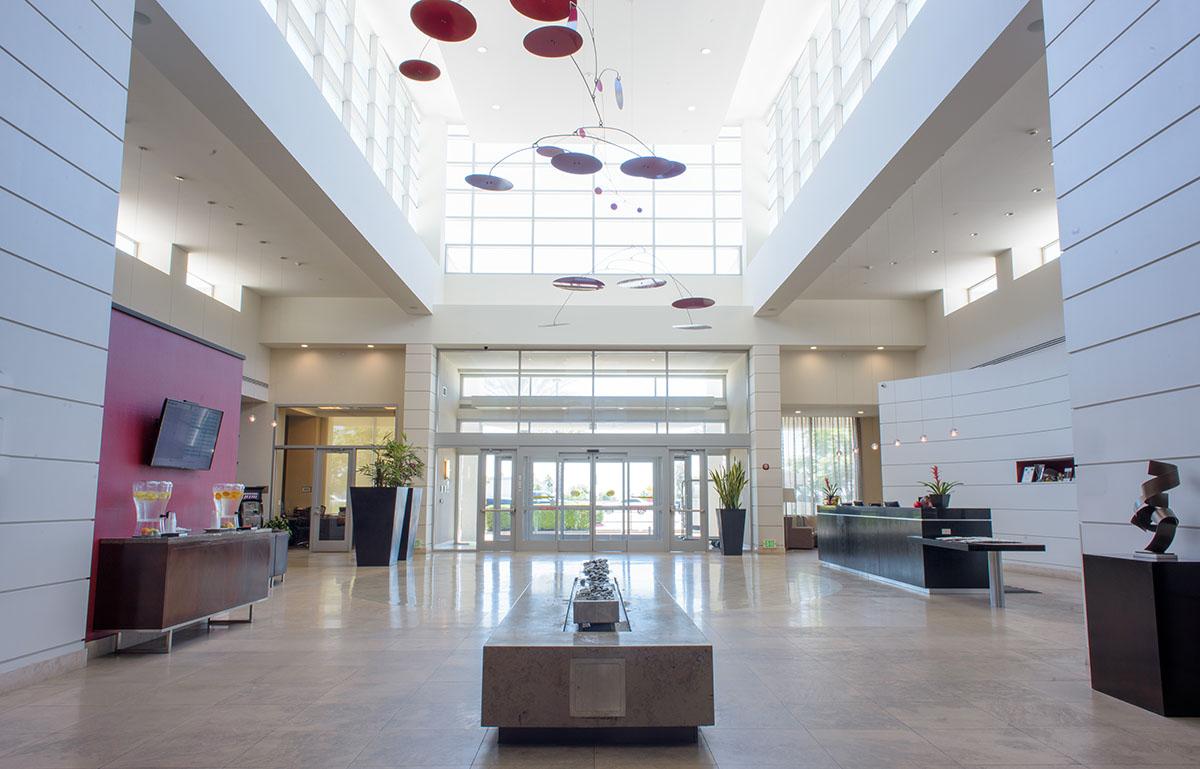 Embassy Suites Ontario - Airport Екстериор снимка