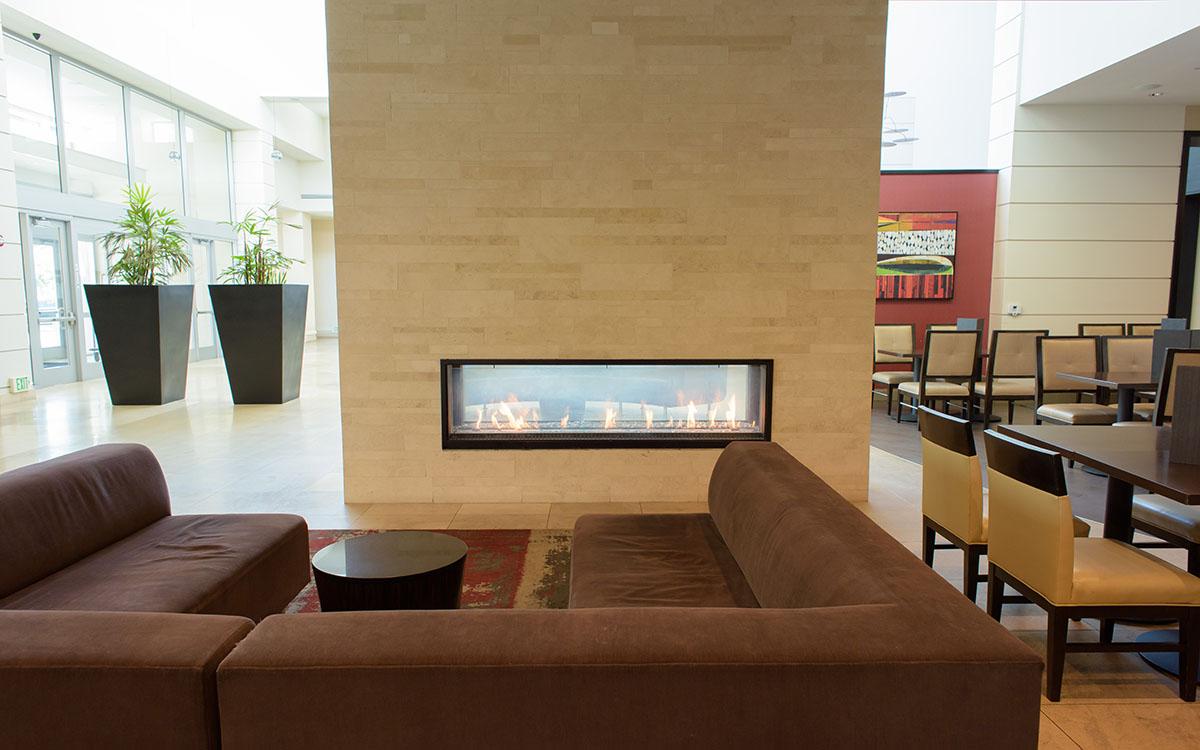 Embassy Suites Ontario - Airport Екстериор снимка