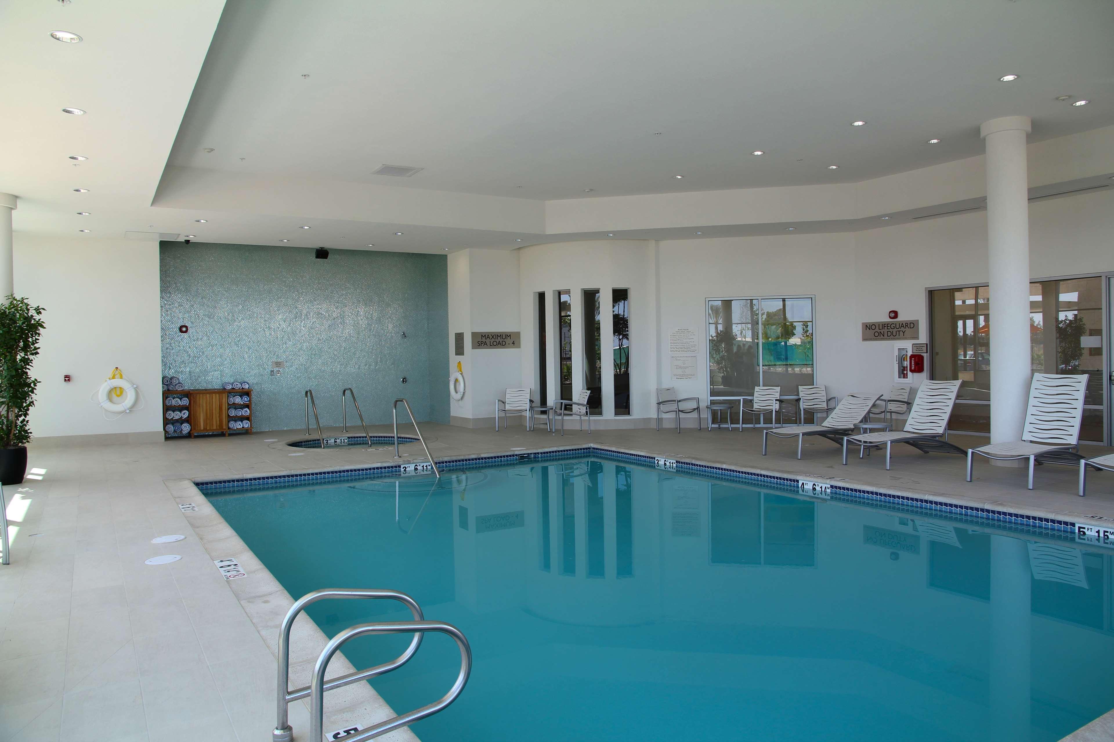Embassy Suites Ontario - Airport Съоръжения снимка