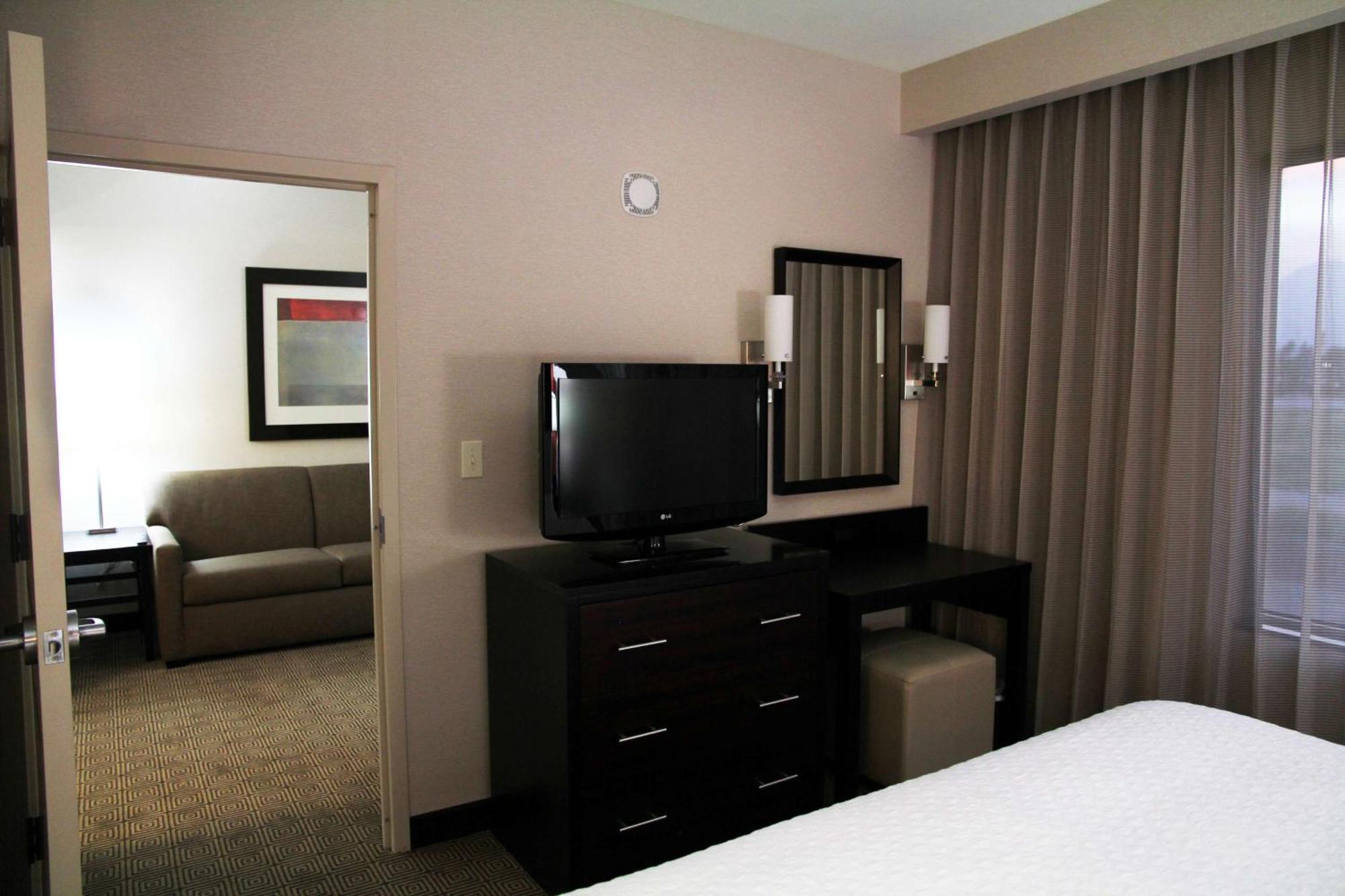 Embassy Suites Ontario - Airport Екстериор снимка